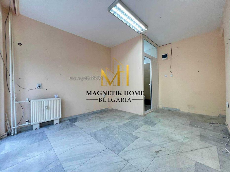 Дава се под наем Магазин в Бургас, Лазур - 20 кв.м за 153 € - Снимка #4