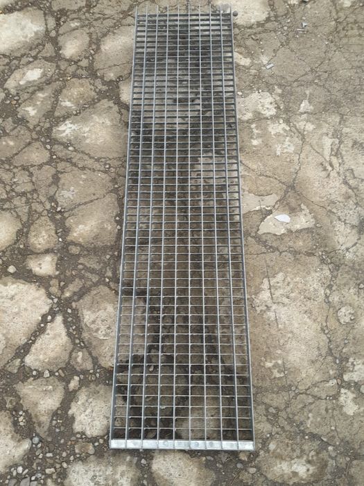 Trepte zincate pentru Scară metalice