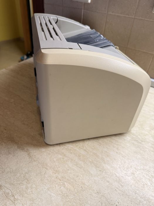 Принтер HP 1020