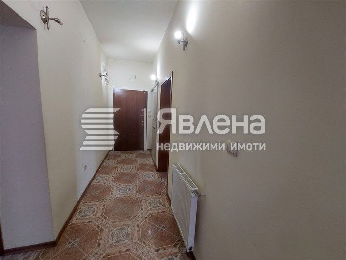Продава се Тристаен апартамент в Велико Търново, Център - 111 кв.м за 1361 €/кв.м - Снимка #4