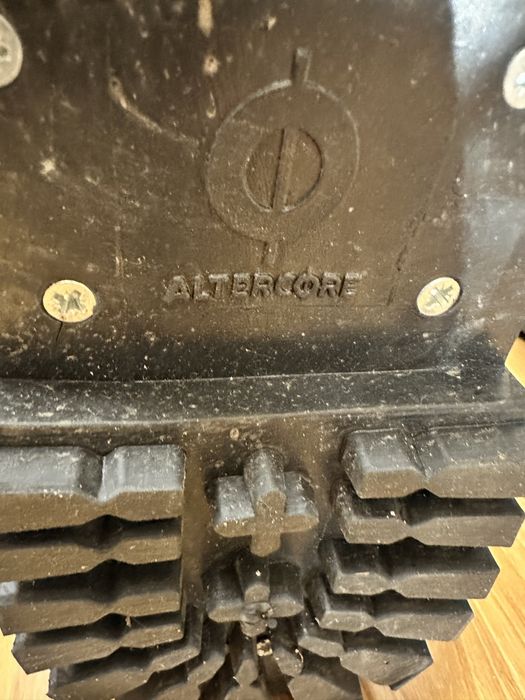 Bocanci Militari Invader