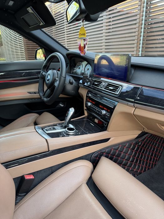 BMW 7 Series 2011 — imagine 4
