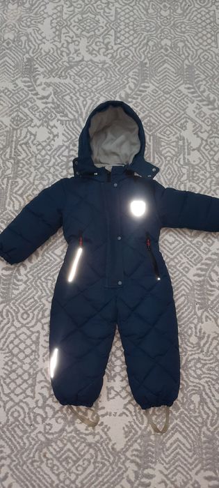 Продам зимний комбинезон!  Состояние идеальное.  Одевалось редко.
