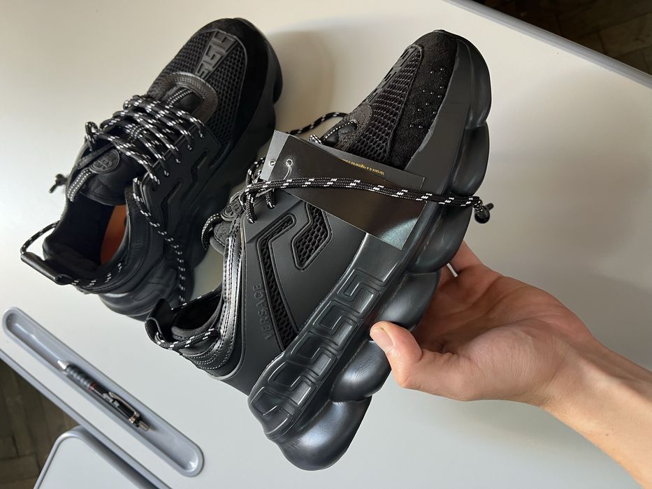 Versace Chain Reaction Negru 43 nou cu etichetǎ