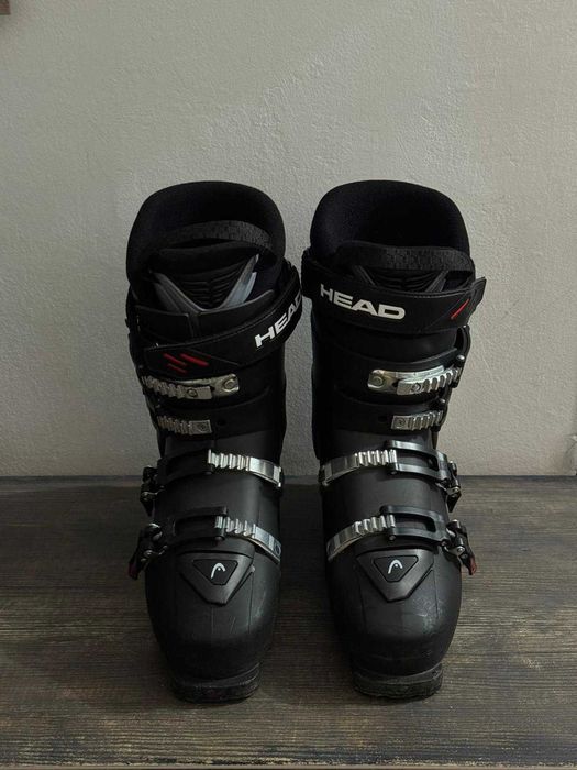 Vând clăpari, purtați 1 și gura data  noi .fără nici un defect.