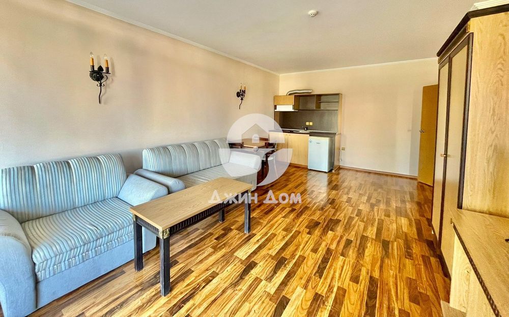 Продава се Двустаен апартамент в Несебър - 86 кв.м за 663 €/кв.м - Снимка #1