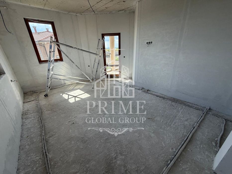 Продава се Къща в Поморие - 192 кв.м за 1209 €/кв.м - Снимка #4