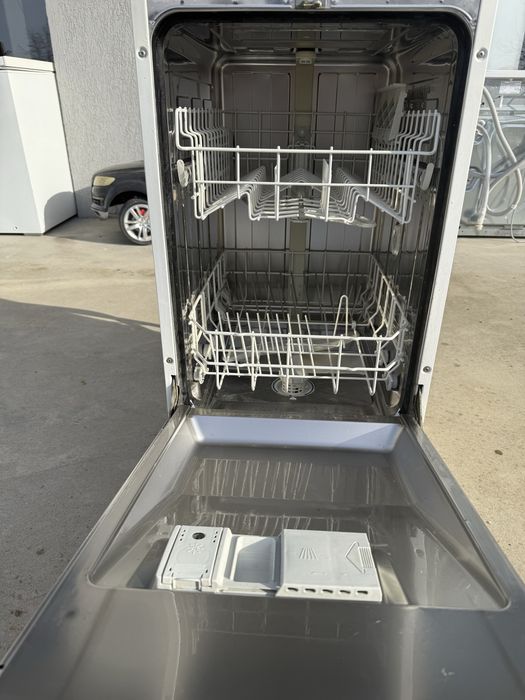 Съдомиялна Bosch за вграждане 45 см