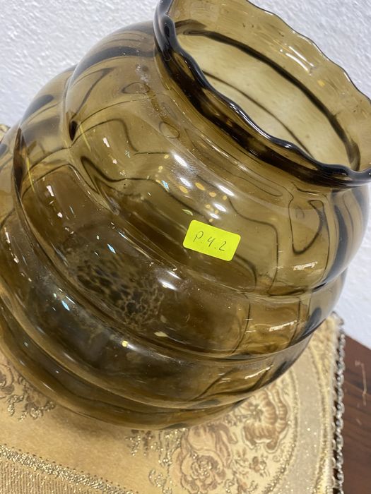 Италианска ваза от разтопено стъкло