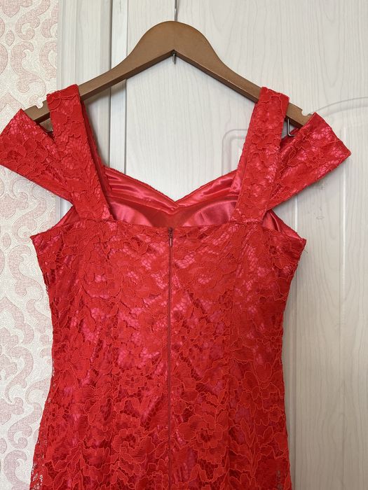 Продам нарядное вечернее платье