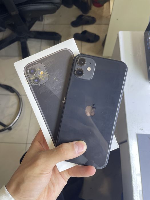 Два Iphone 11  продажа