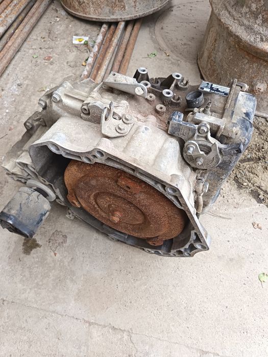 Коробка Автомат! Продам на запчасти. 1.8