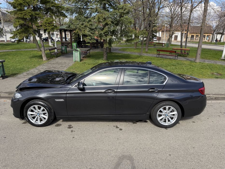 Bmw F10 Lci automat 520d 190 cai avariat lovit porneste- se deplasează