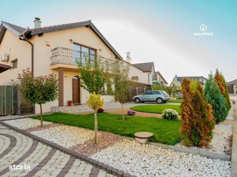 Teren 607 mp | Stradă complet pavată și locuită | Proiect CADOU