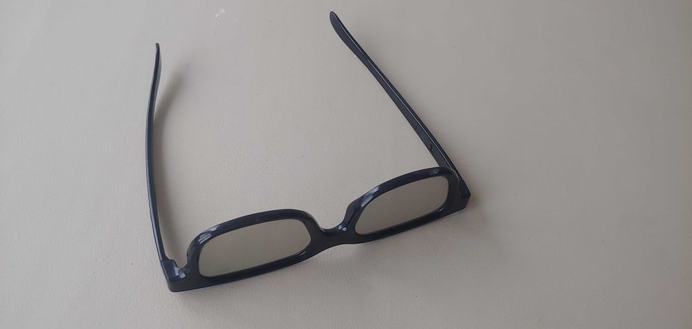 Продавам стерео 3D очила