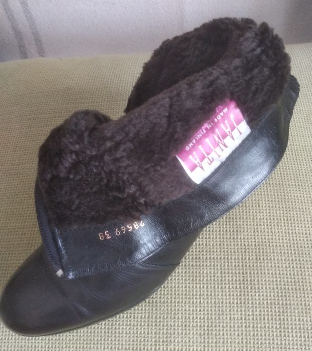 Женские зимние полусапожки