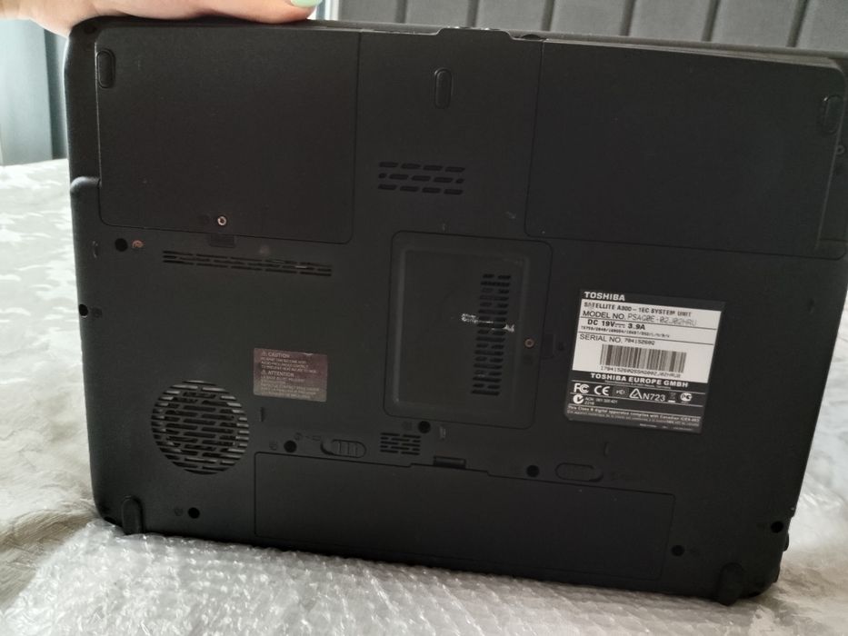 Продам два ноутбука на запчасти