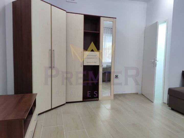 Дава се под наем Тристаен апартамент в Варна, Лятно кино Тракия - 55 кв.м за 300 € - Снимка #6