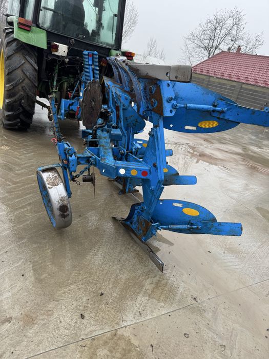 Vând Plug reversibil hidraulic Rabewerk 2+1