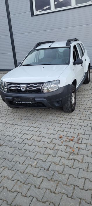 De vânzare dacia duster 1.6 benzina an 2014  4x4    170 000 km