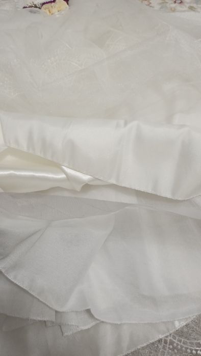 ПРОДАМ платье девочке (бальное)