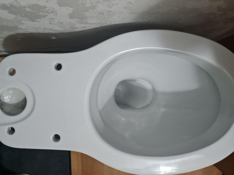 Продам унитаз в хорошем   состоянии