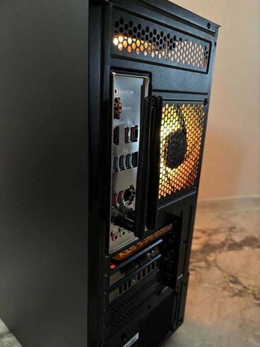 Геймърски компютър RTX4070, Ryzen 5 7600X, 32GB RAM DDR5, 1TB SSD