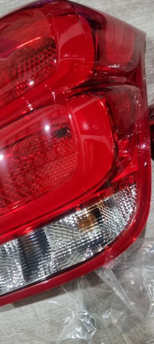 Трикер 1 фара орка фара задний фара стоп оригинал янги триккер 1 стоп