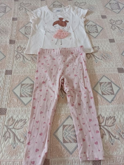 Дрехи за момиче размер 2-3 години.