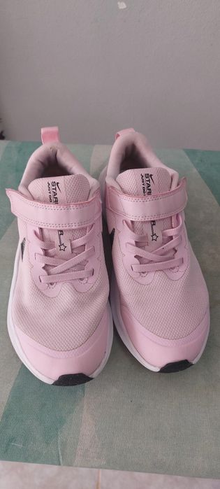 Маратонки Nike 32номер