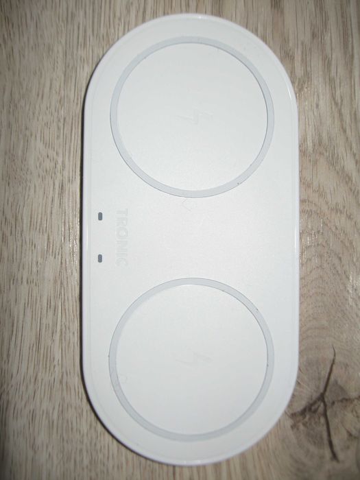 TRONIC безжично зарядно устройство