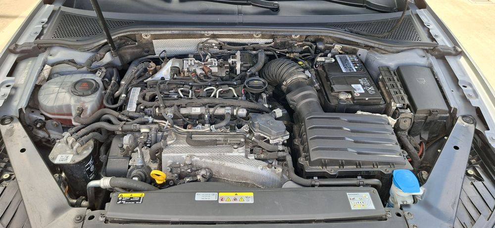 Proprietar vând Vw Passat B 8.5  R-LINE  2022