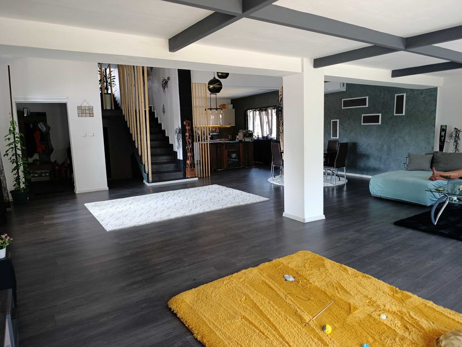 Продава се Къща в Варна, Център - 350 кв.м за 1200 €/кв.м - Снимка #3