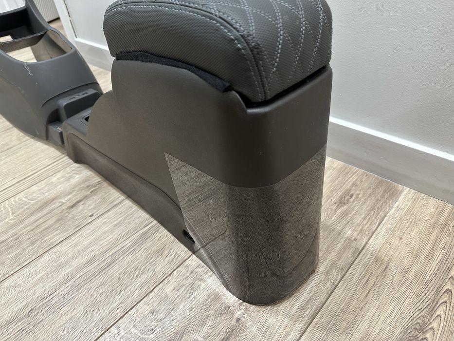 Подлокотник на шевроле кобальт