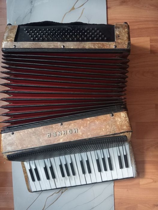 Acordeon Hohner 80 bași