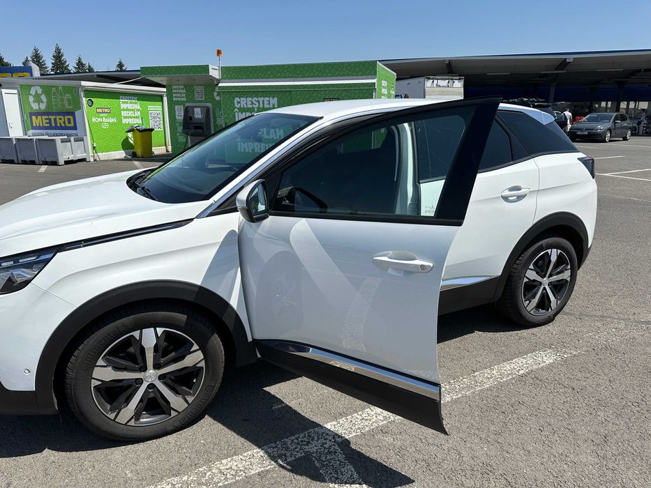 Peugeot 3008 180 CP - 2019 - 52500 KM /Automat/FULL LED/Interior CREM