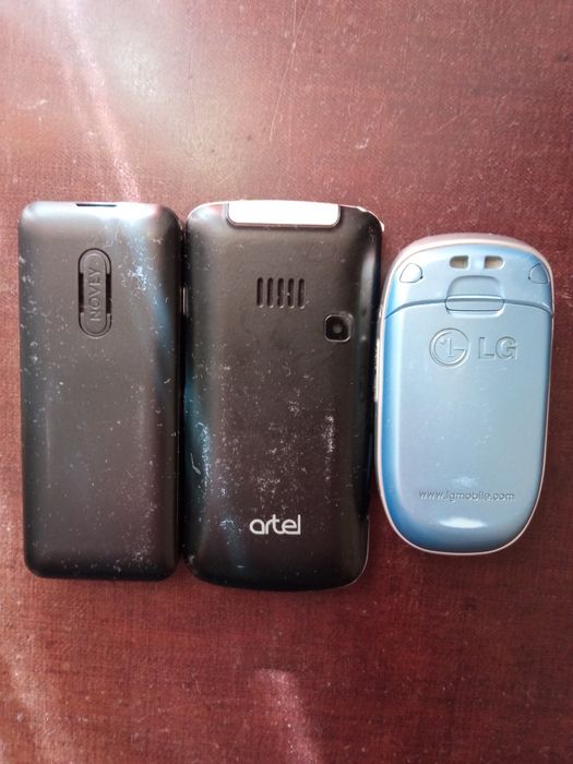 Сотовые телефоны разные