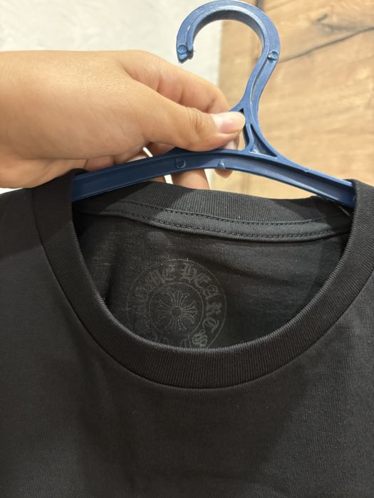 Продам футболку Off white Chrome hearts