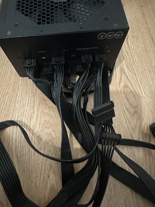 Sursa Gigabyte GP-P750GM, 80 PLUS Gold, 750W, PFC Activ