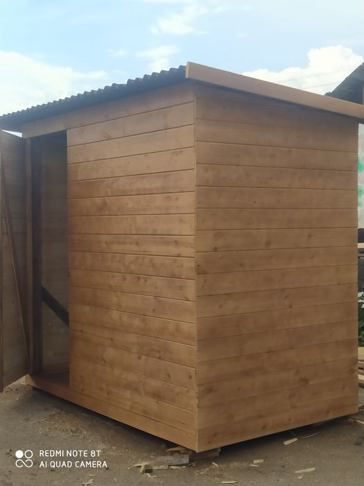 Хозблок из сосновой доски