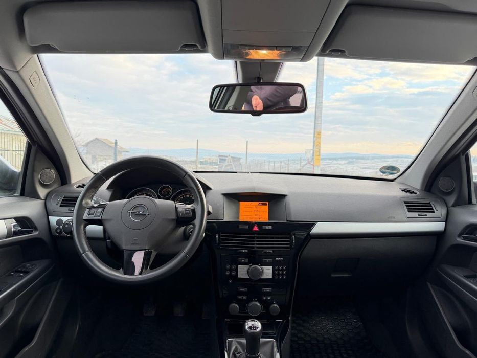 Vand Opel Astra H/2010