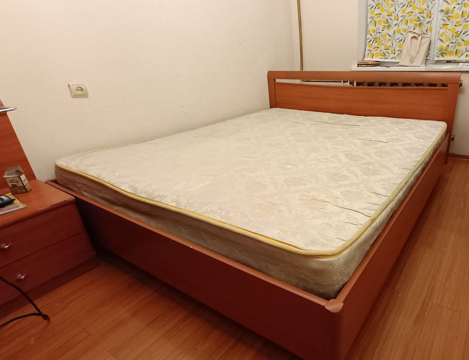 Спальный гарнитур