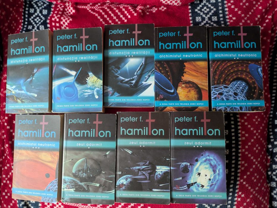 Peter F Hamilton Trilogia Zorii noptii, seria completă, 9 volume