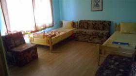 Продава се Хотел в Тополовград - 341 кв.м за 235 €/кв.м - Снимка #21