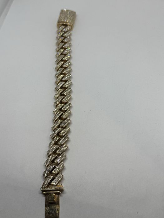 УНИКАЛНА мъжка златна гривна с диаманти 149.96гр 9к 375