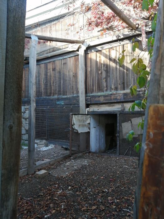 Дача на берегу соленого озера