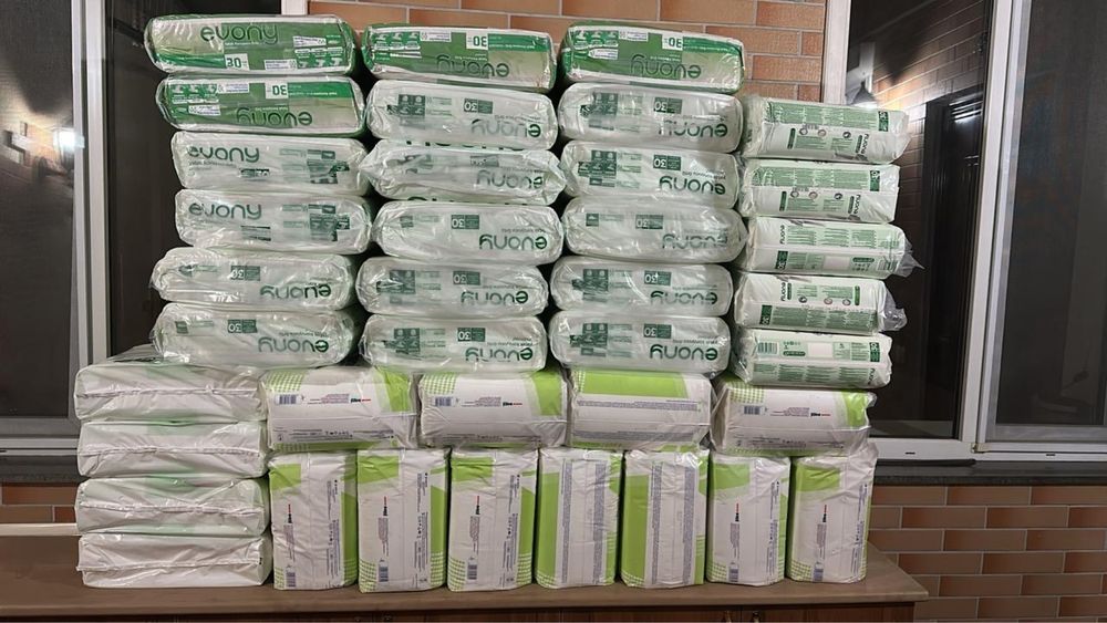 Продам подгузники Evony