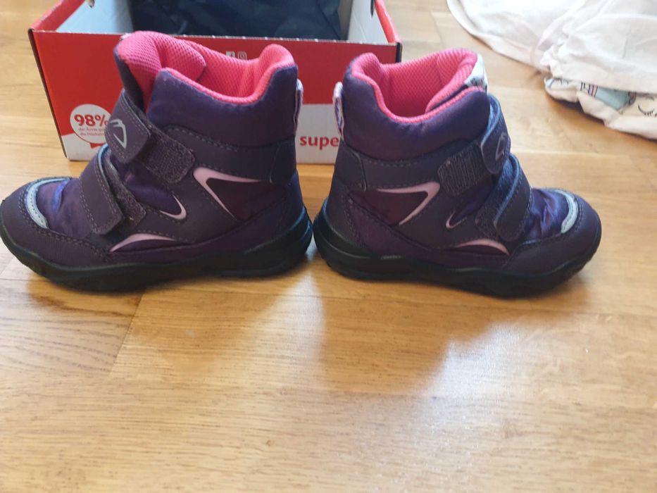 Vand GHETE/CIZME Zapada Super Fit  mar 24 stare f buna Pret 100ei