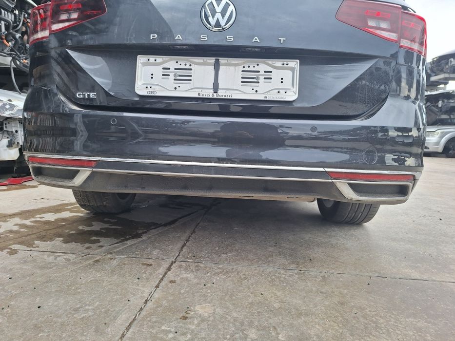 Задна броня с парктроници Vw Passat B8.5 combi / Пасат Б8.5 комби 2020