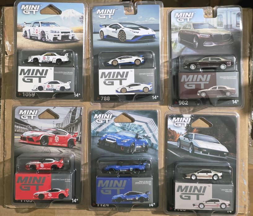 Mini GT и Pop Race моделчета